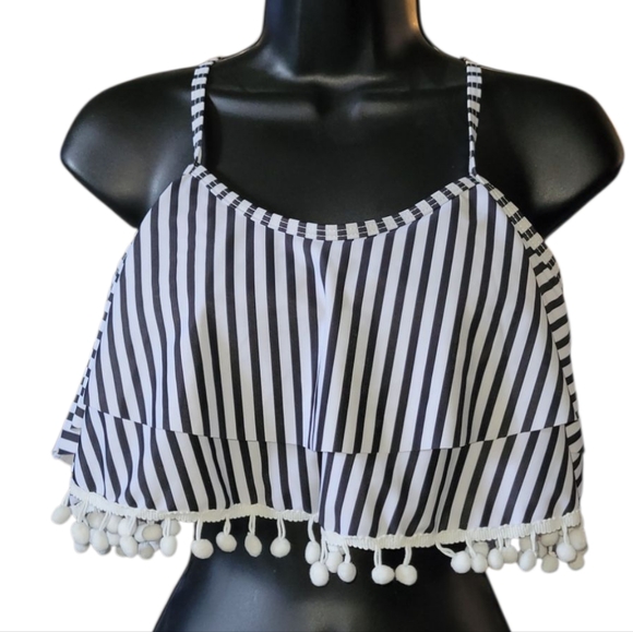 Unbranded Other - Unbranded black & white striped bikini top Size M